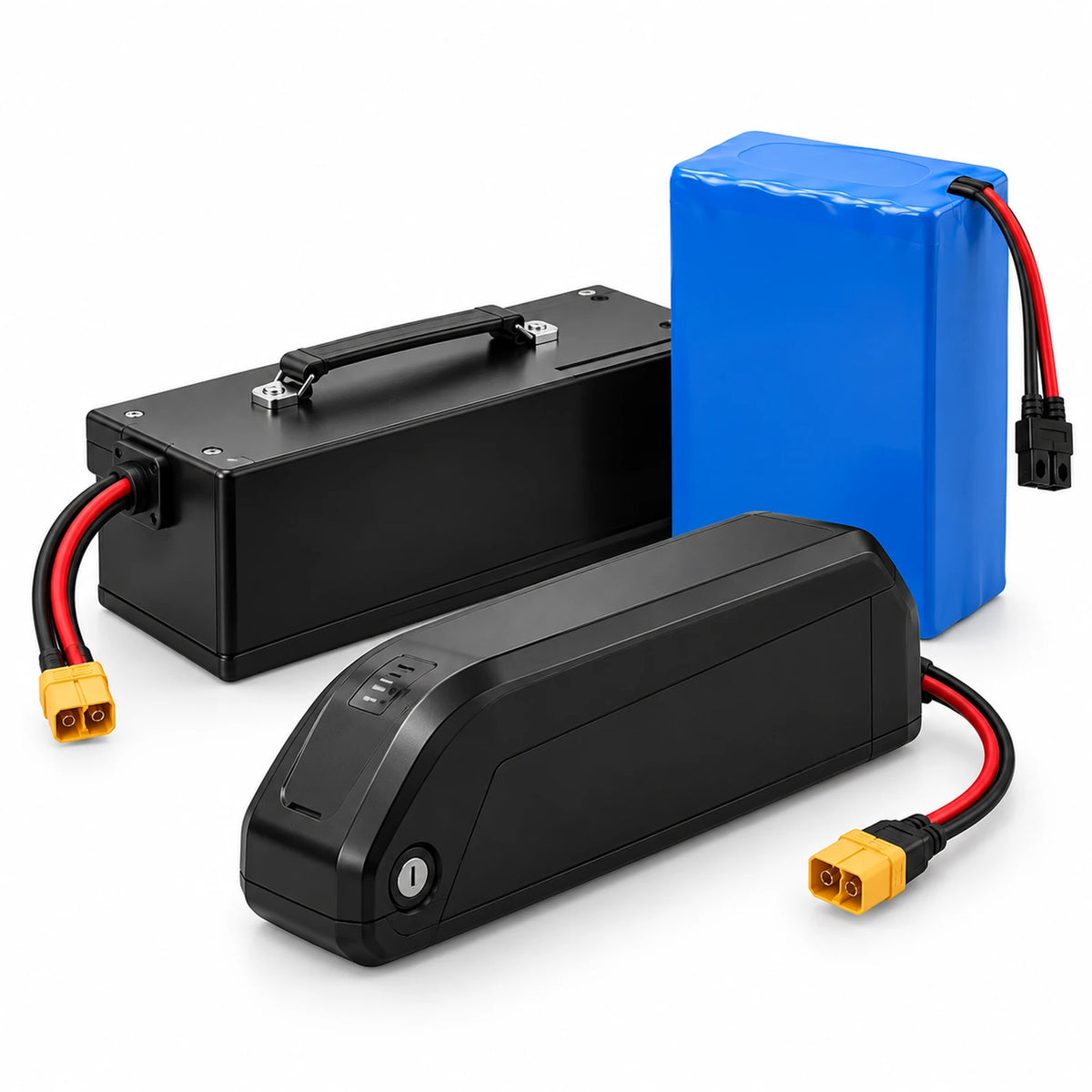Baterias com diferentes formatos, carcaças preta e azul, cabos e conectores para veículos elétricos ZORYKEN