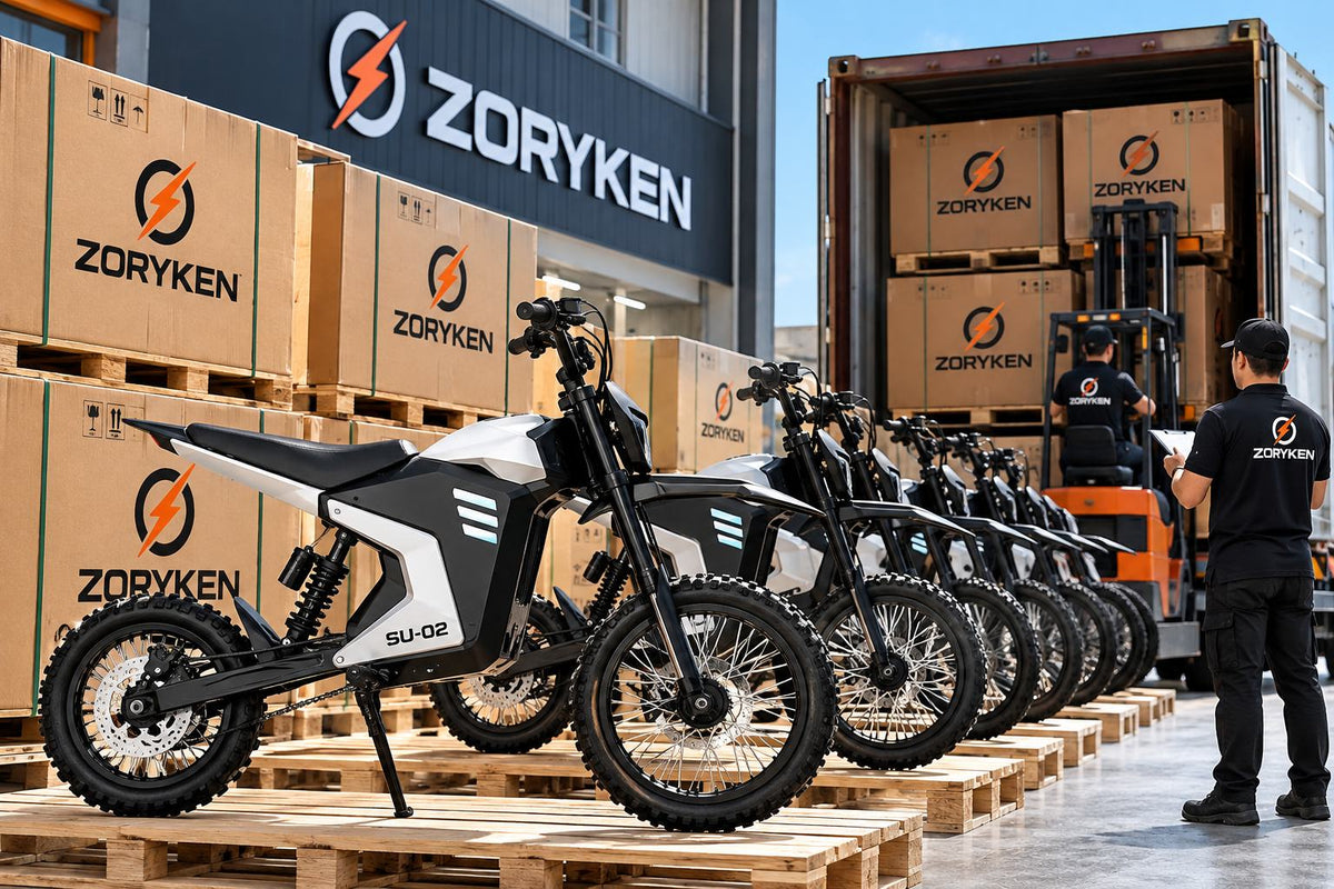 Motos elétricas esportivas ZORYKEN SU02 com rodas raiadas e pneus de blocos em operação de fornecimento B2B