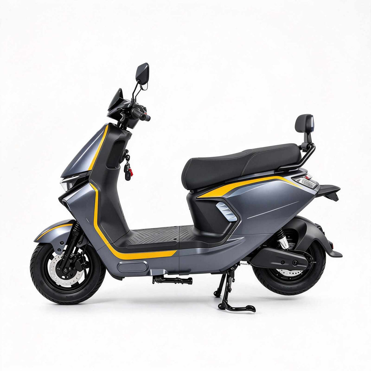 Vista lateral da scooter elétrica ZORYKEN Y2 para operações B2B, em acabamento cinza e amarelo, com assento alongado e suspensão traseira