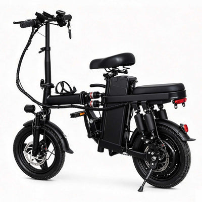 Vista lateral esquerda da bicicleta elétrica dobrável ZORYKEN A10 para atacado. Mostra o design do quadro preto, suporte de garrafa no tubo central, pedais dobráveis e sistema de freio a disco na roda dianteira. Produto ideal para importadores e revendedores de mobilidade urbana.