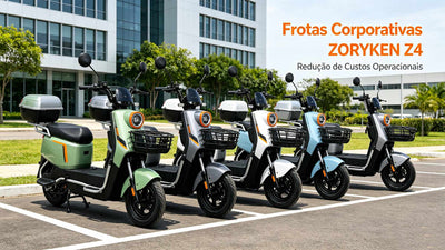 Cinco scooters elétricas ZORYKEN Z4 em várias cores (verde, cinza, branca e azul) alinhadas em um estacionamento em frente a um edifício comercial. O texto promocional destaca "Frotas Corporativas ZORYKEN Z4 - Redução de Custos Operacionais".