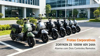 Sete scooters elétricas ZORYKEN Z5 em cores variadas (verde-militar, prata, cinza-escuro e preto) alinhadas lado a lado em um estacionamento em frente a um edifício comercial moderno. No canto inferior direito, o texto destaca "Frotas Corporativas", "ZORYKEN Z5 1000W 60V 24Ah" e "Alarme com Dois Controles Remotos".